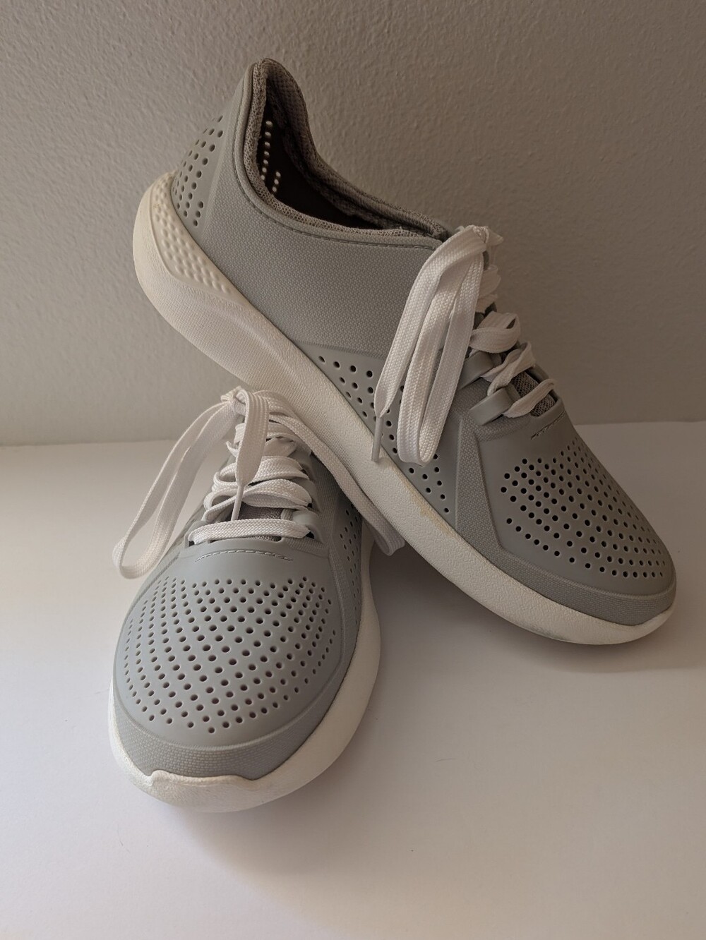 CROCS Women's Light Gray Perforated Lace-Up Sneakers